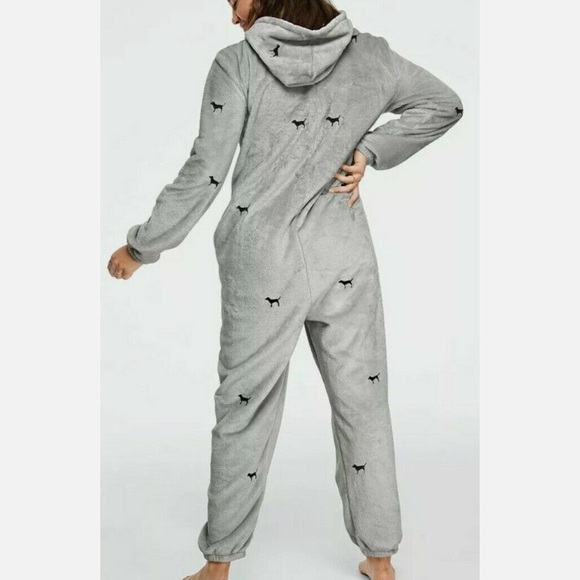 Victoria Secret Pink Teddy Soft Pajama Onesie M/L Dogs Gray one piece RARE - Picture 3 of 6